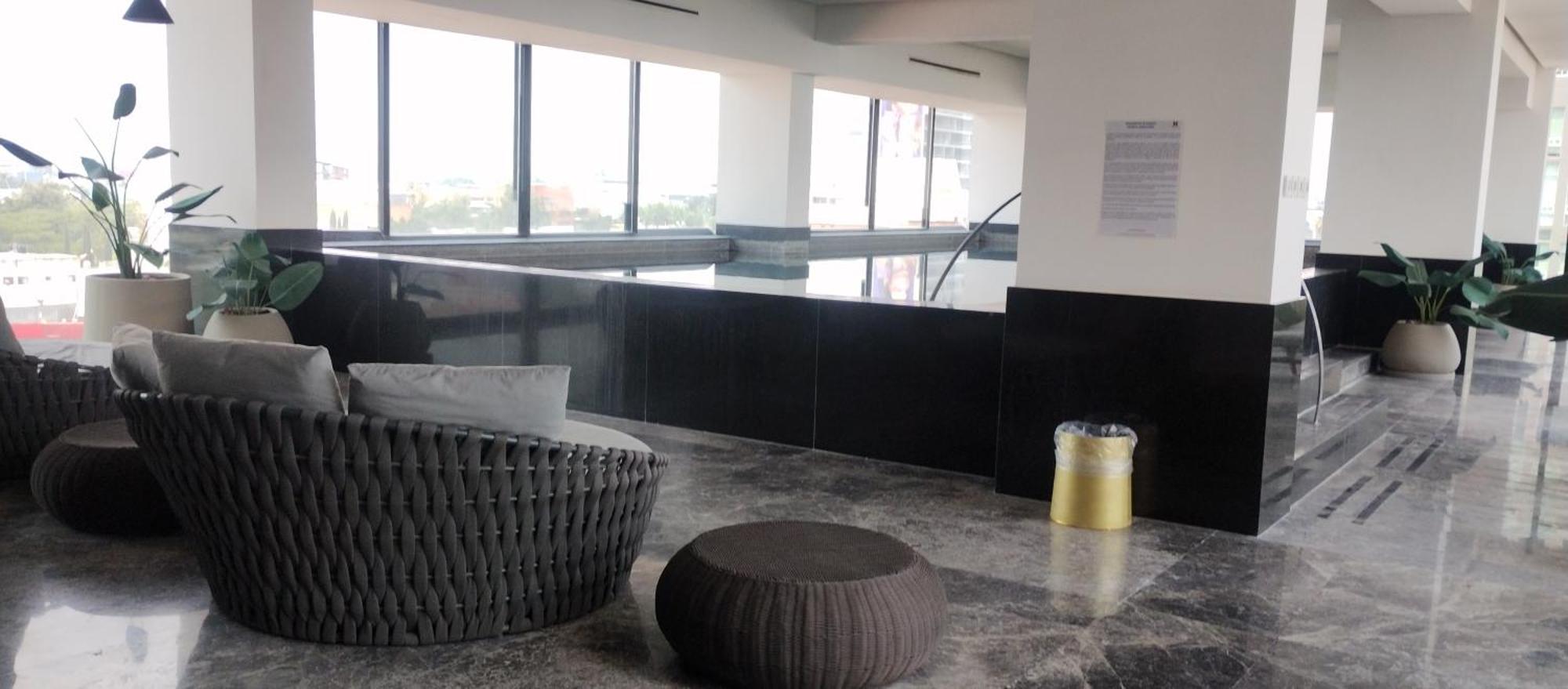 Departamento En Zona De Lujo Con Alberca Y Gym Apartahotel